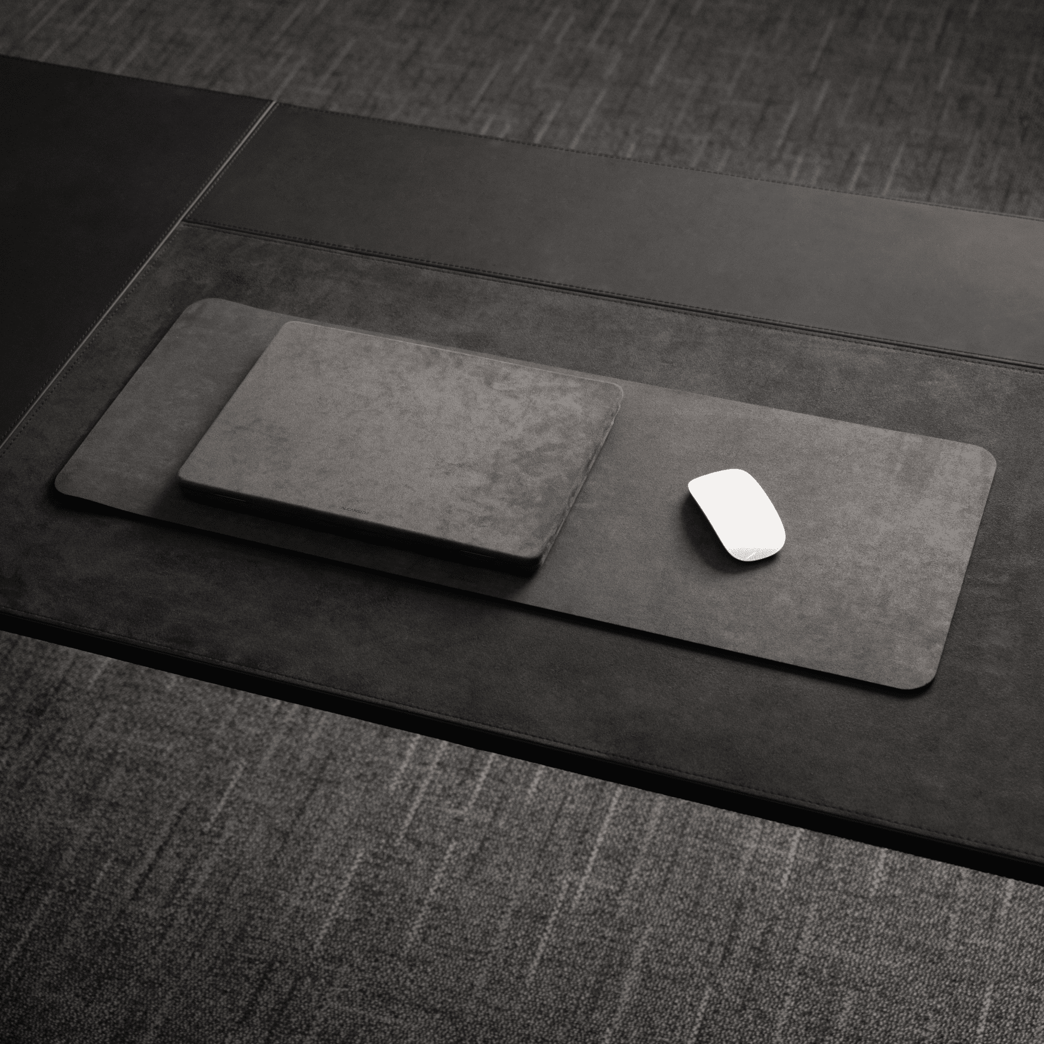 Alcantara Mousepad 80x30cm - Space Grey - Alcanside
