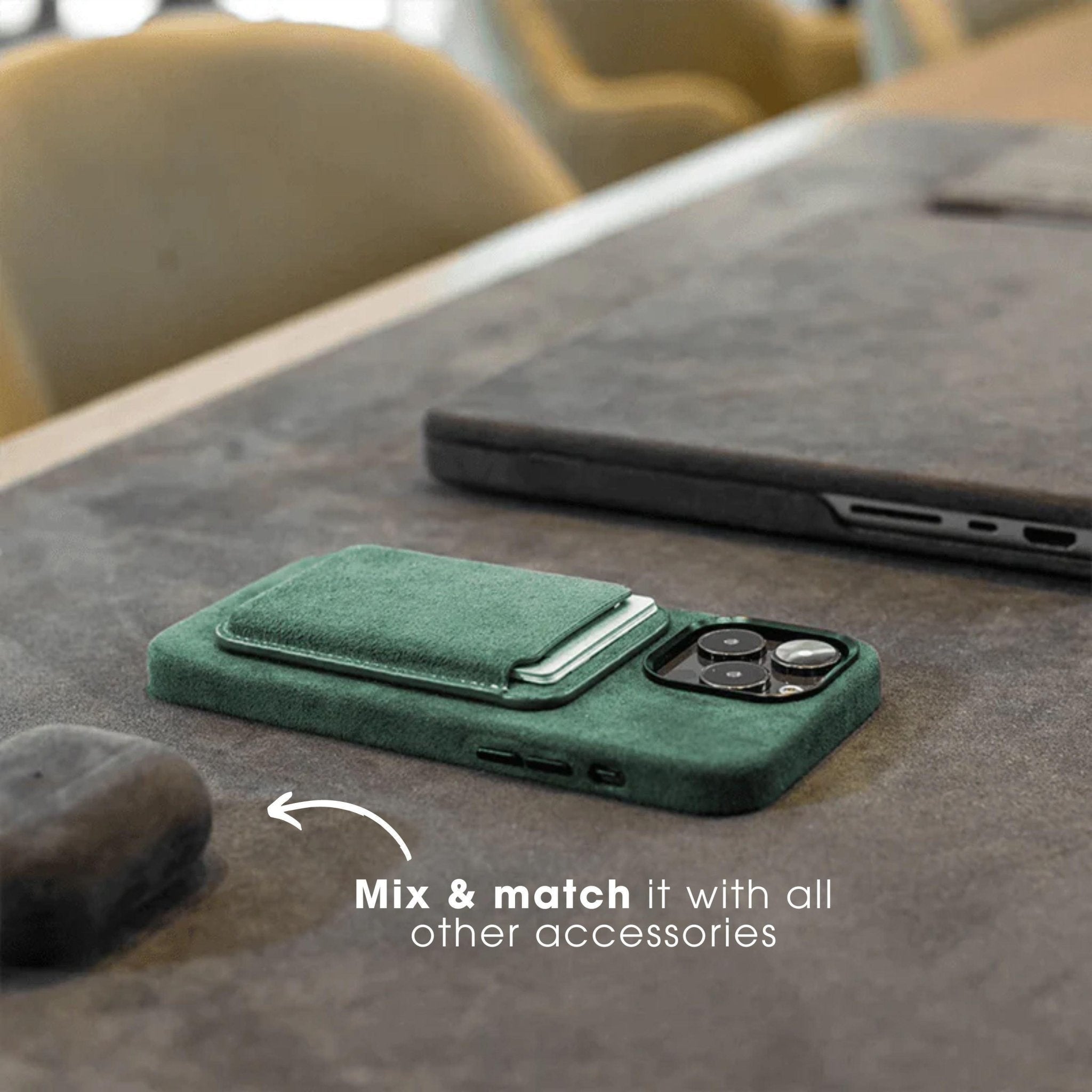 iPhone 11 Pro Max - Alcantara Case - Midnight Green - Alcanside