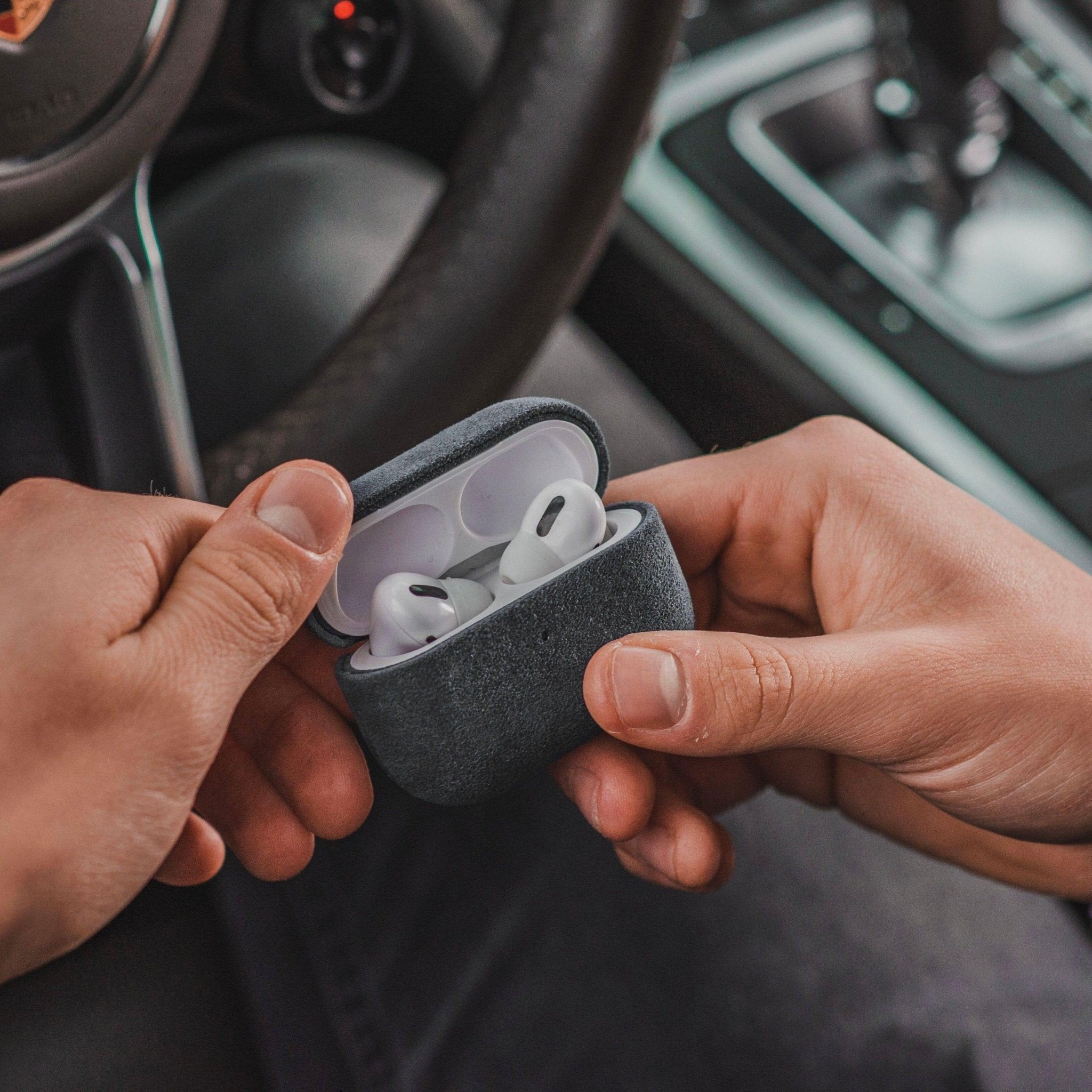 AirPods (3rd generation) Alcantara Case - Space Grey - Alcanside