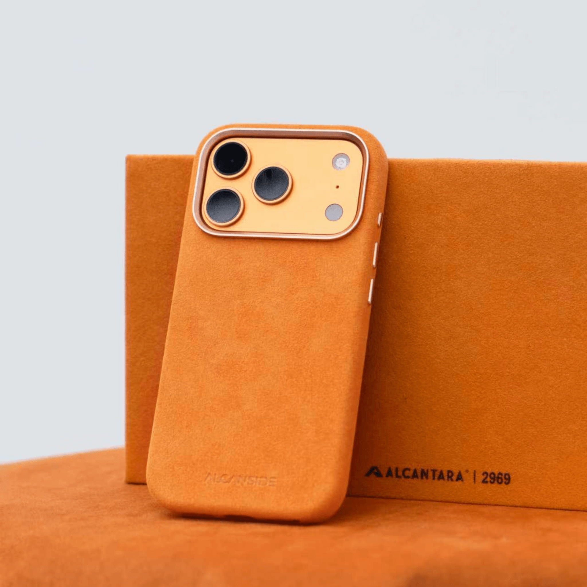 iPhone Alcantara Case - Orange - Alcanside